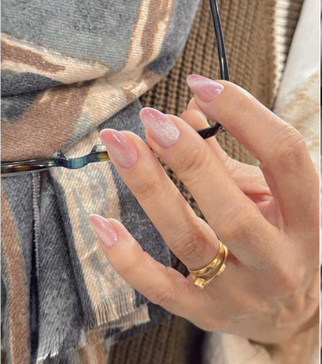 Nail art nude